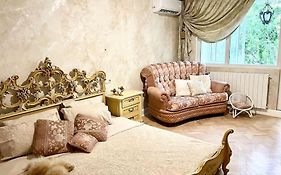 Ellie Soe Apartment Free Parking 5 Min To Metro